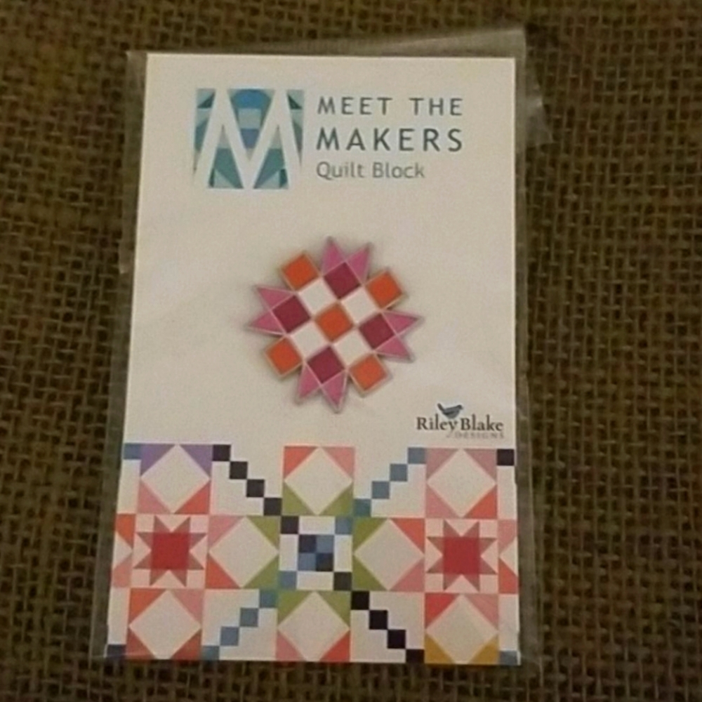 Makers quilt block Pinback pin NEW